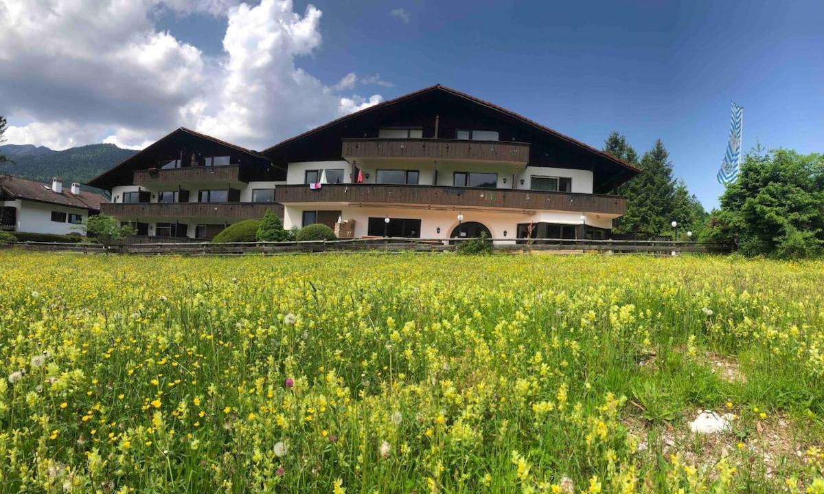 Ferienwohnung Farchanter Alm Mit Schlafzimmer, Wohnzimmer Und Schlafnische Exterior foto