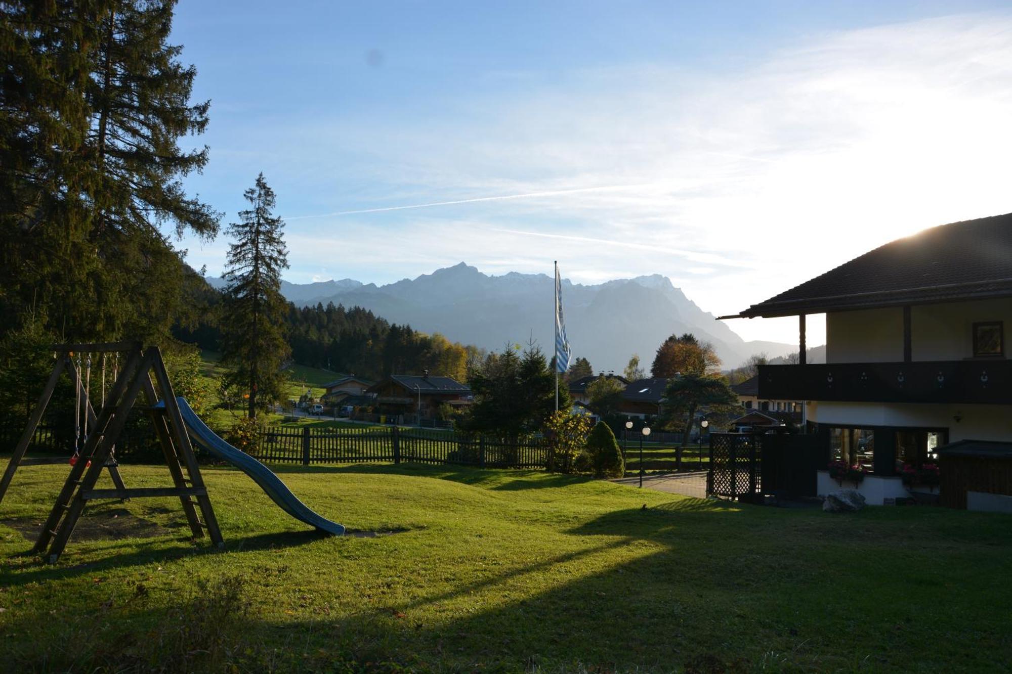 Ferienwohnung Farchanter Alm Mit Schlafzimmer, Wohnzimmer Und Schlafnische Exterior foto