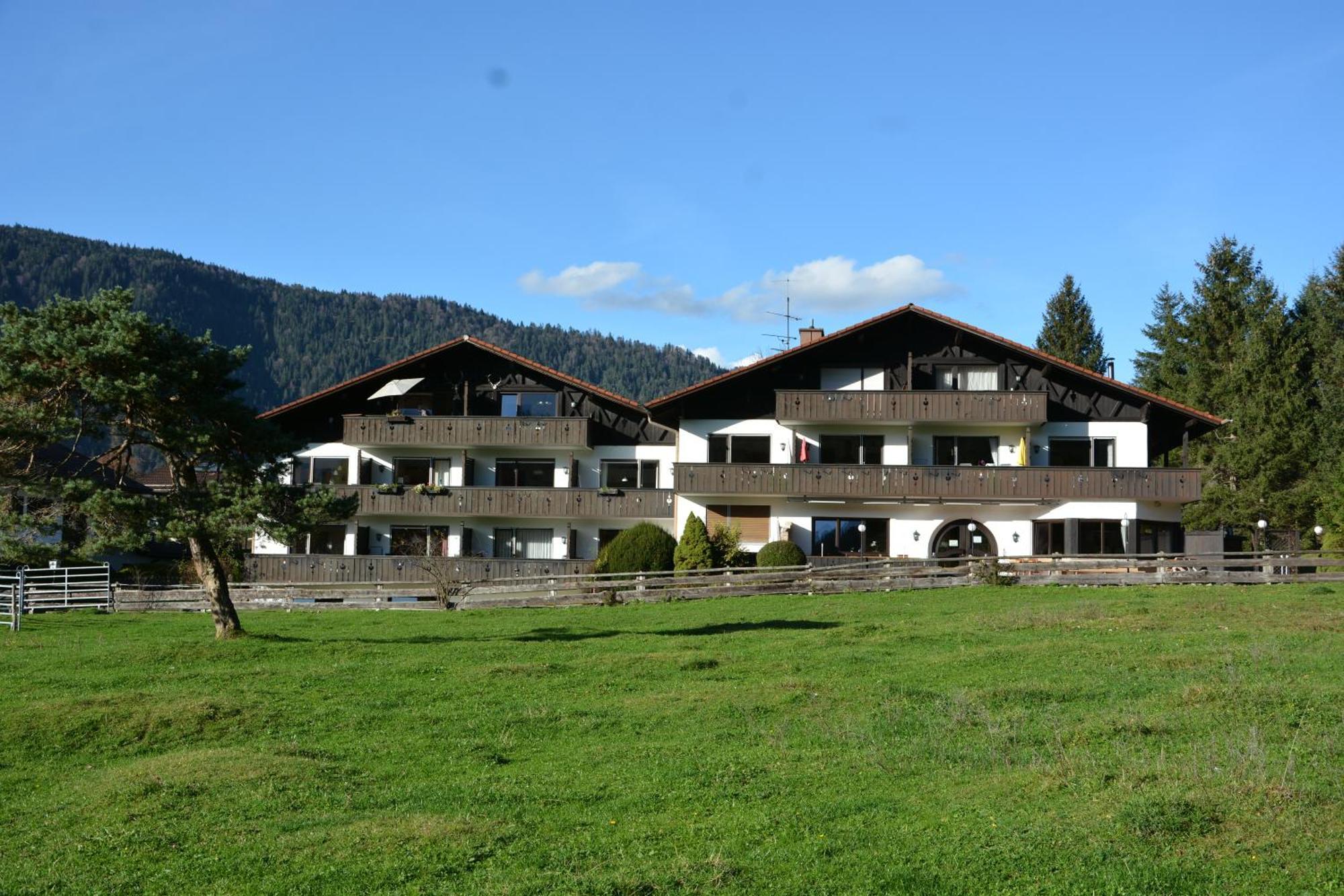 Ferienwohnung Farchanter Alm Mit Schlafzimmer, Wohnzimmer Und Schlafnische Exterior foto
